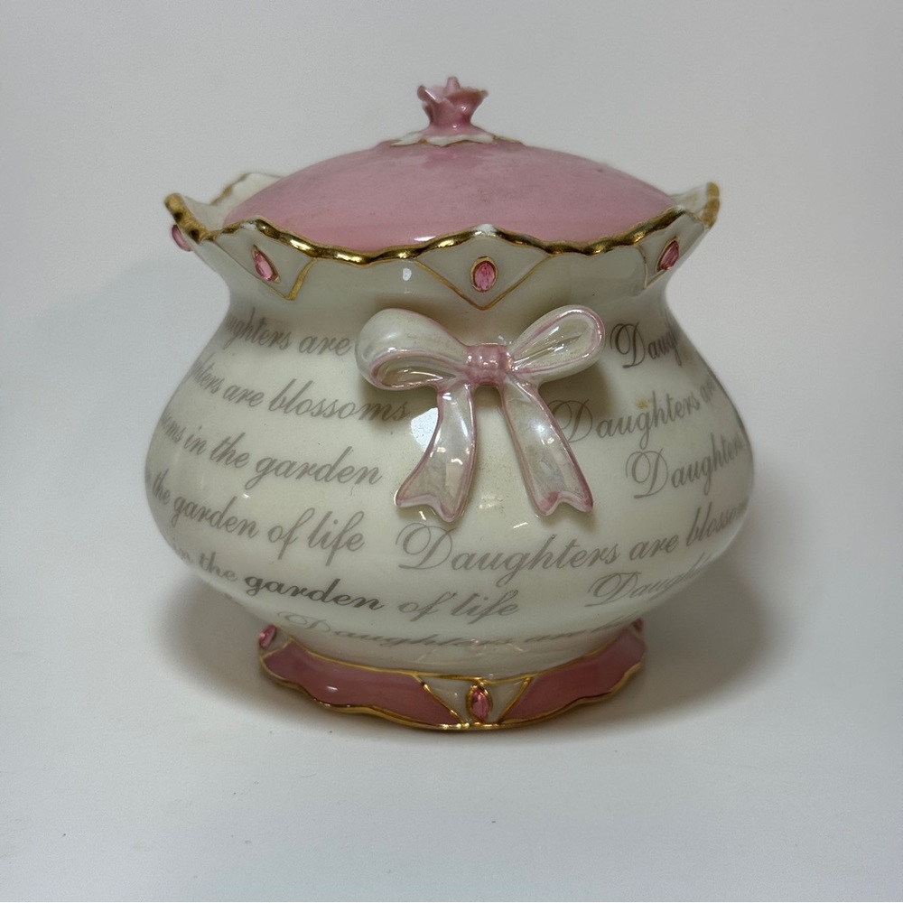 Ardleigh Elliott "Precious Daughter" Heirloom Porcelain music box
